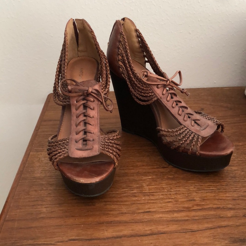 Antonio Melani Wedges